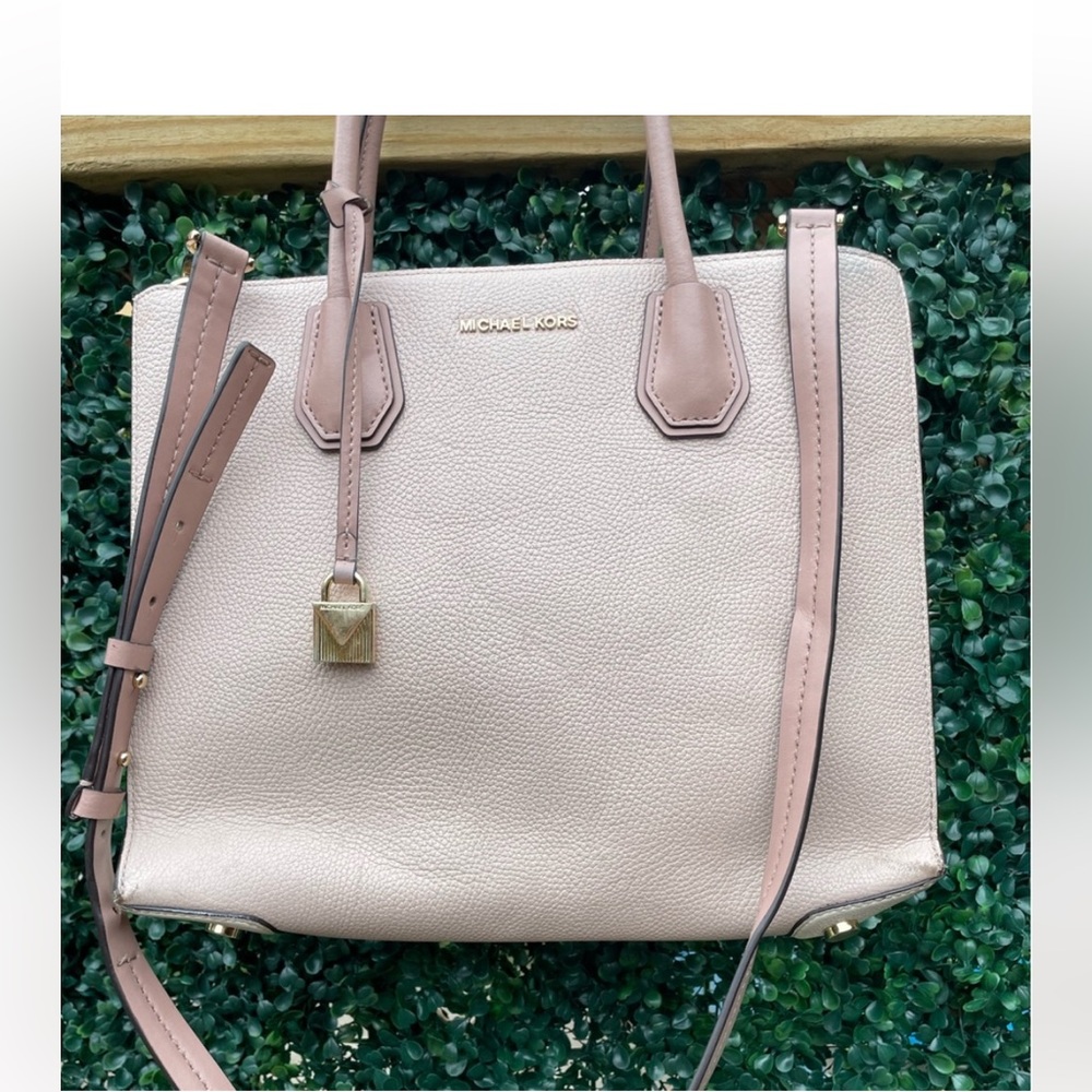 Michael Kors Pebbled Leather Medium Mercer Bag With Adjustable Crossbody